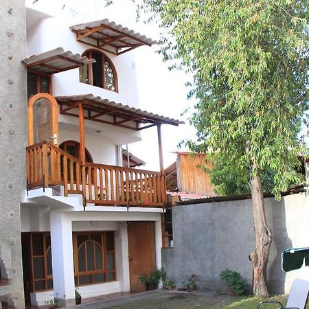 El Jacal Backpacker Hostel Уарас Екстериор снимка