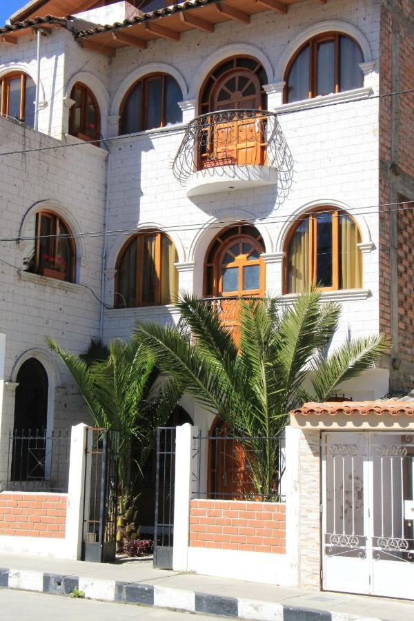 El Jacal Backpacker Hostel Уарас Екстериор снимка
