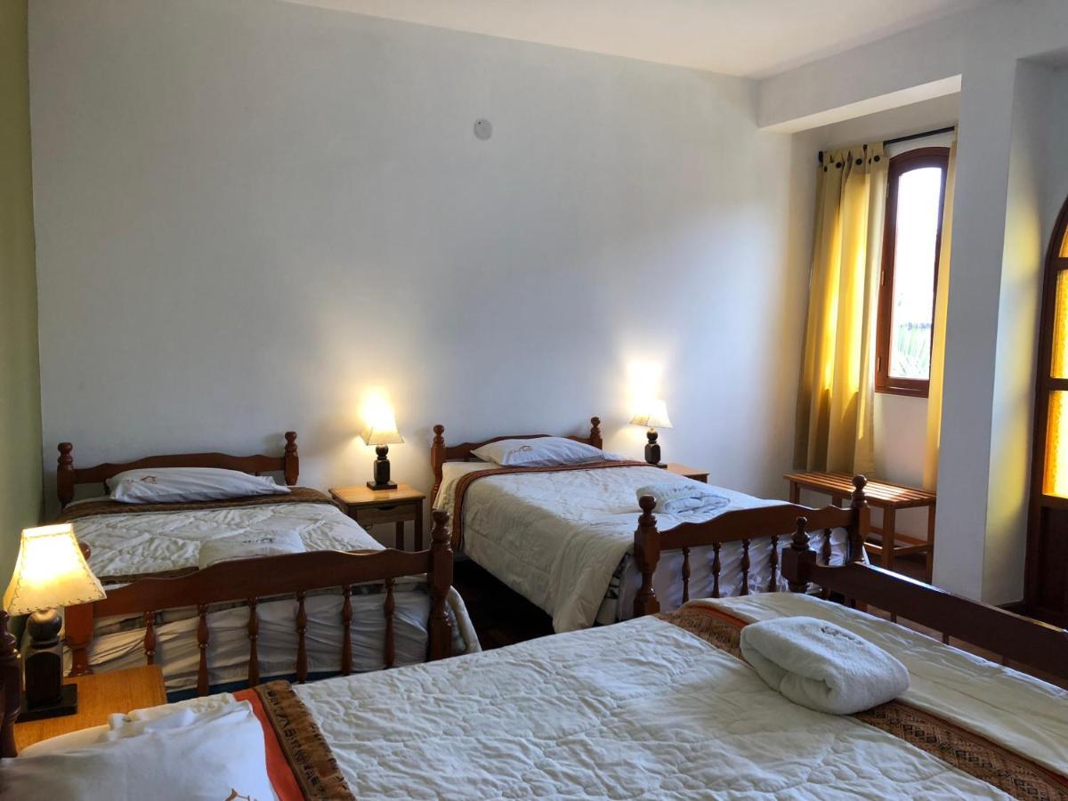 El Jacal Backpacker Hostel Уарас Екстериор снимка