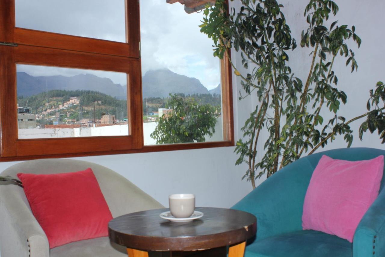 El Jacal Backpacker Hostel Уарас Екстериор снимка