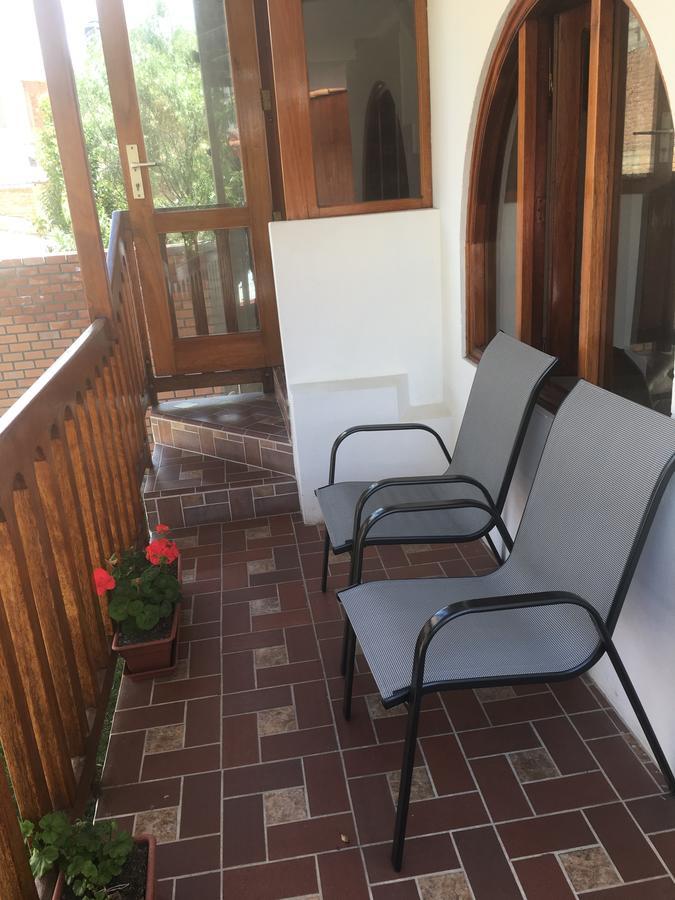 El Jacal Backpacker Hostel Уарас Екстериор снимка