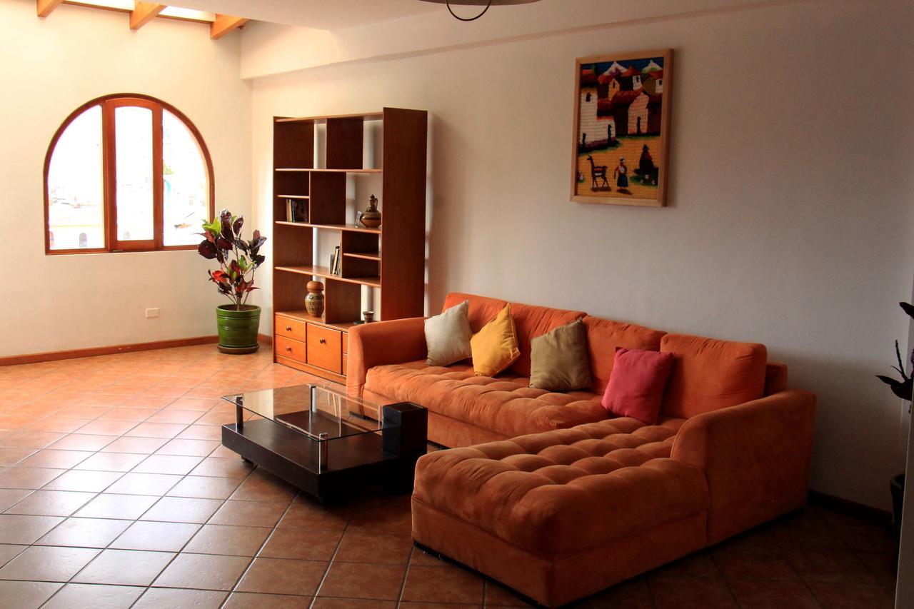 El Jacal Backpacker Hostel Уарас Екстериор снимка