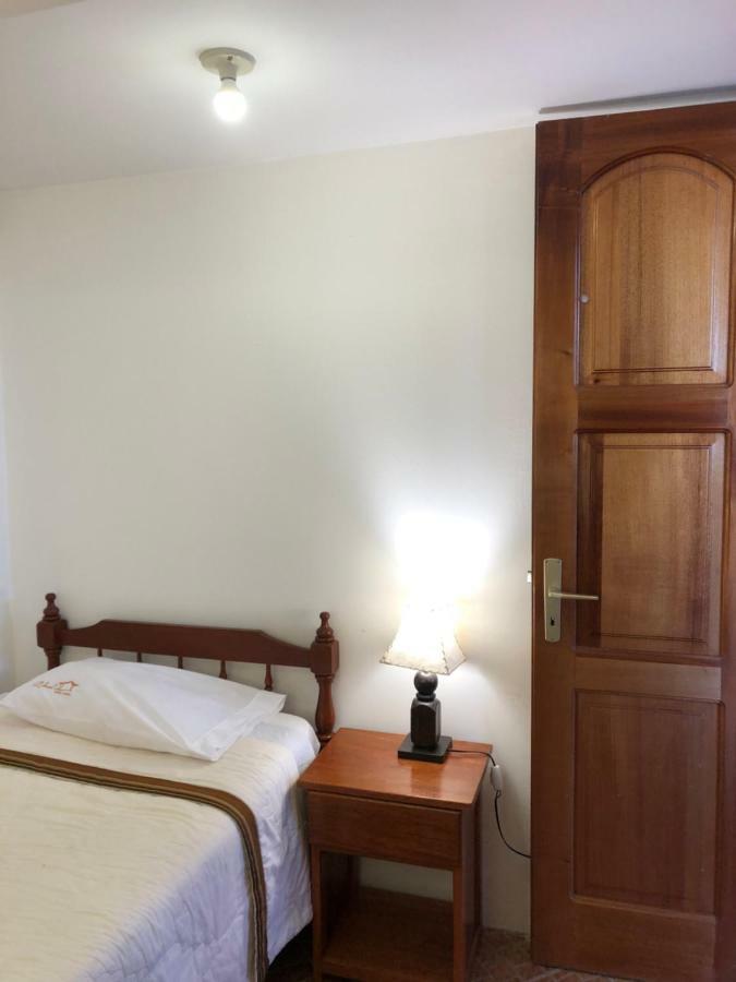 El Jacal Backpacker Hostel Уарас Екстериор снимка